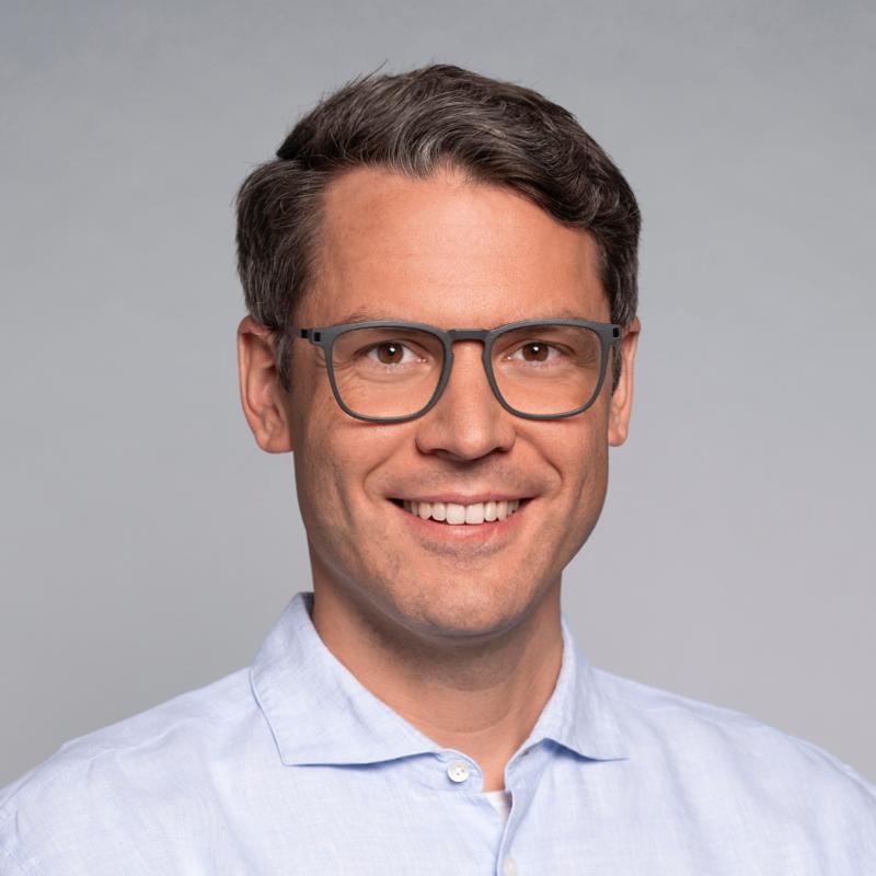 Dr. Lukas Biedermann